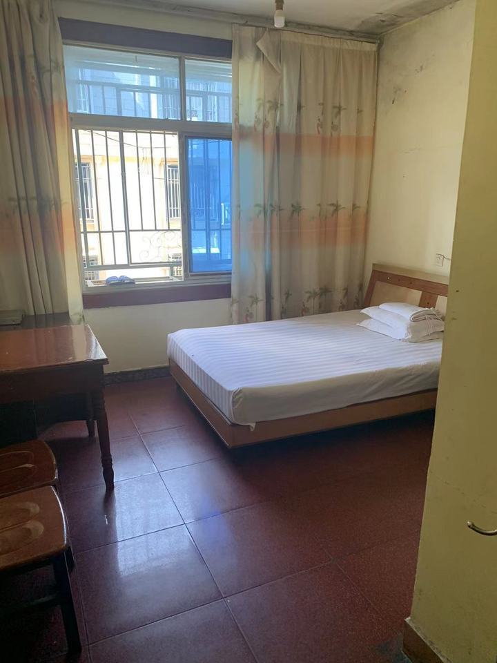 星沙鎮(zhèn)三產(chǎn)業(yè)街法拍房6片6組合3、4號101、201、301房