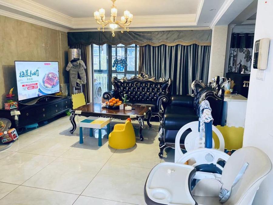 恒基凱旋門法拍房2期17、18棟402號