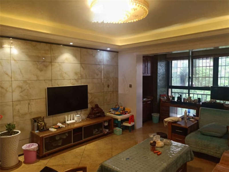 三一街區(qū)法拍房三期A區(qū)19、20棟402室