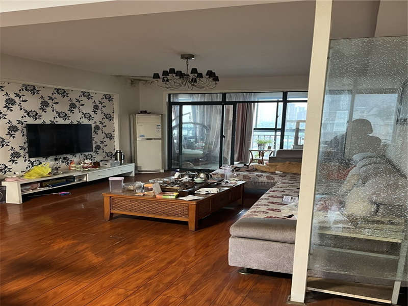 東業(yè)早安星城法拍房3棟1單元703、704室