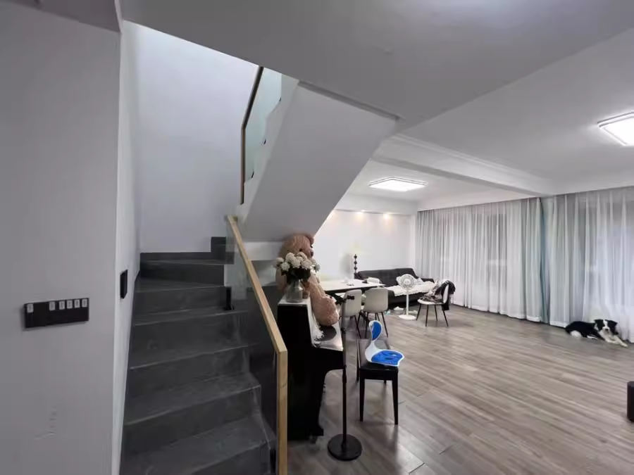 （7.5折 雙學位）建發(fā)央著法拍房6棟101房