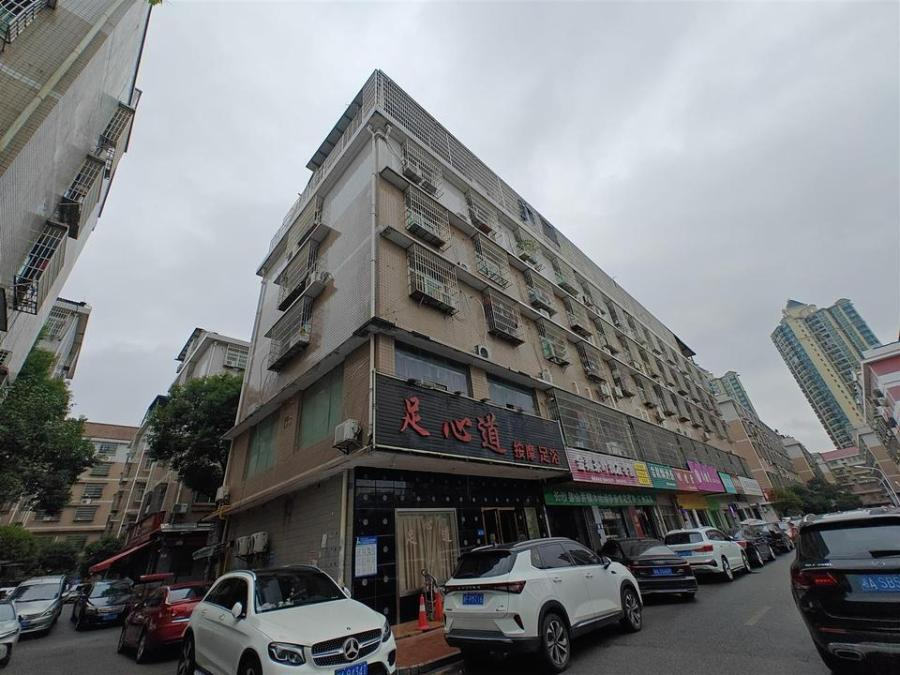 （整棟收租）松雅小區(qū)松雅安置區(qū)法拍房B-14棟21、22、23、24號(hào)全部房產(chǎn)