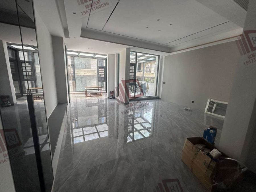 （地鐵口精裝別墅）大唐印象（云海灣小區(qū)）法拍房D35棟102號